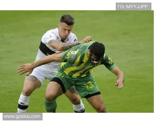 阿尔多希维与圣洛伦索的激烈对决揭示足球战术的魅力与挑战